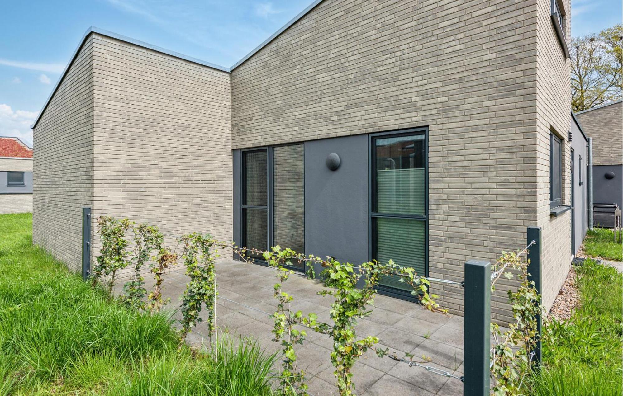 Gorgeous Home In Lembruch-Duemmer See With Kitchen Esterno foto